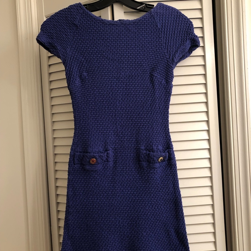 Stretchy navy Lilly Pulitzer dress